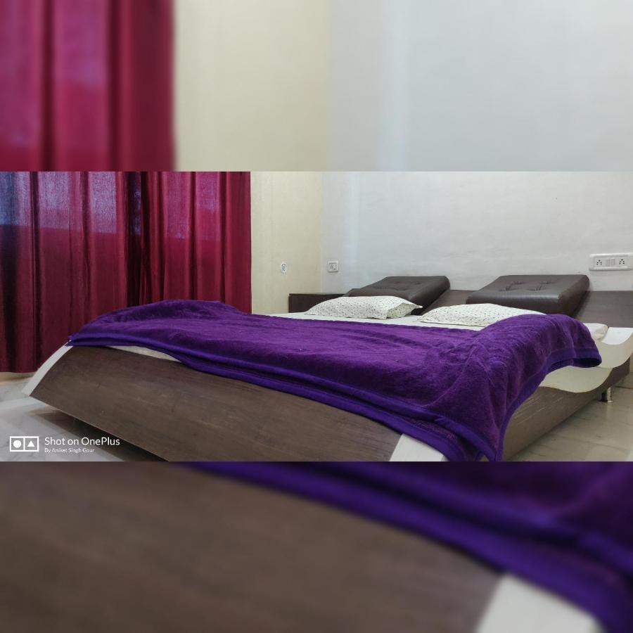 Couple Friendly Hotel - Sunset Orchha Exterior photo